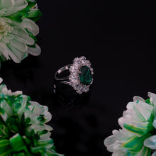 Elegant Emerald_0559